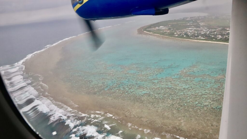 石垣波照間飛行機